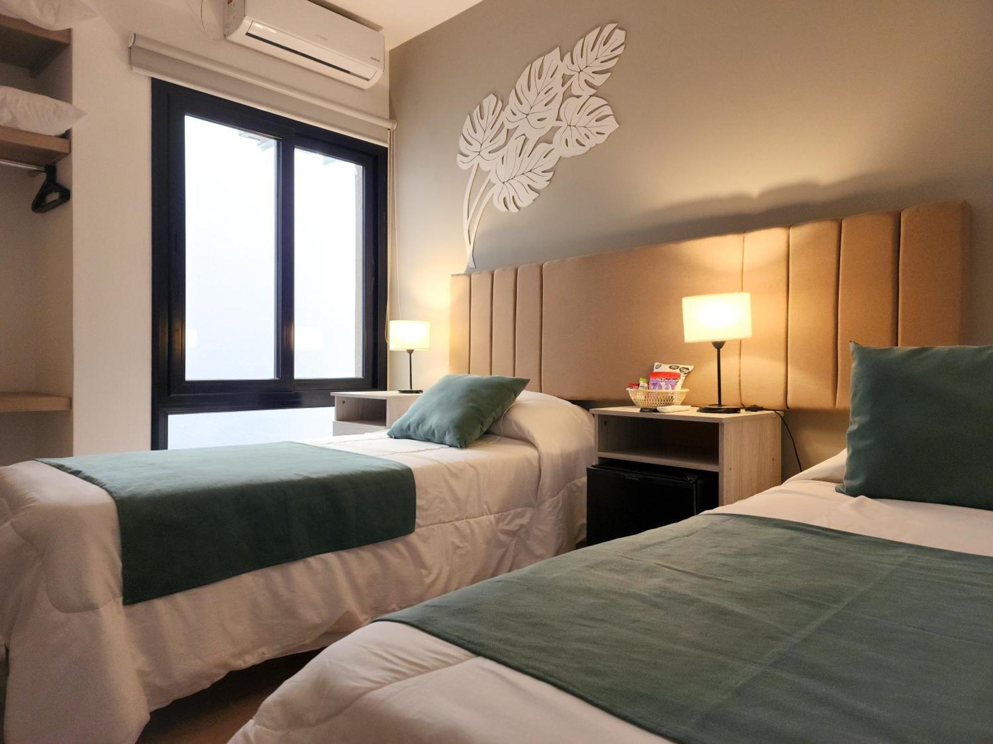 Caseros Hotel 3*